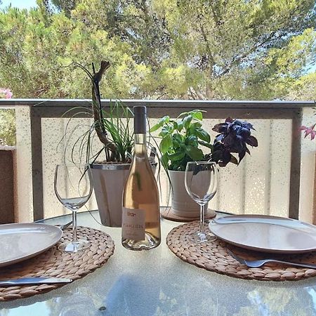 Hyeres Beach Екстер'єр фото